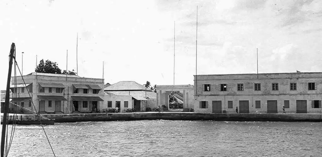 customs and prime minister office